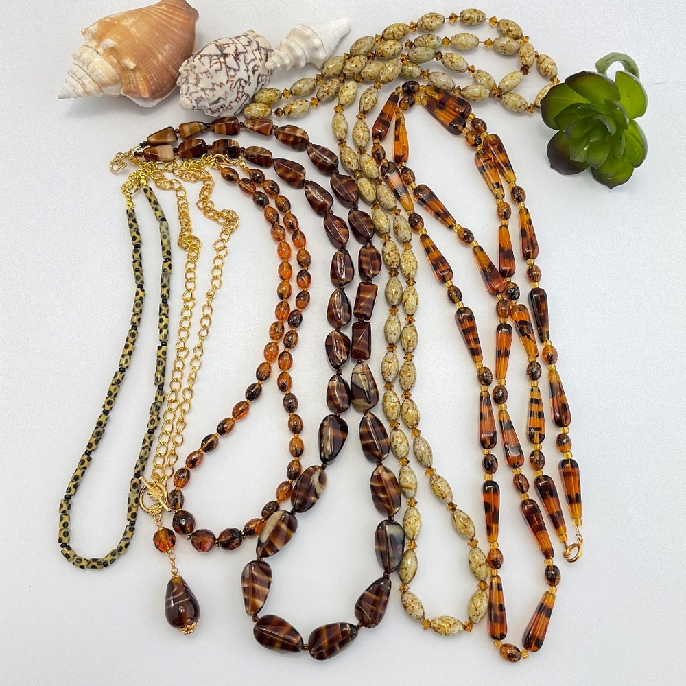 Vintage Glass & Crystal Bead Necklace and Earrings in Lion's Mane Colors - Picture 14 of 14